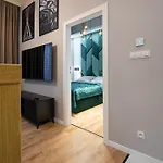 Luksusowy W Samym Centrum Miasta Z Ogromnym Tarasem דירה *