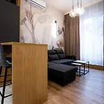 Luksusowy W Samym Centrum Miasta Z Ogromnym Tarasem דירה *